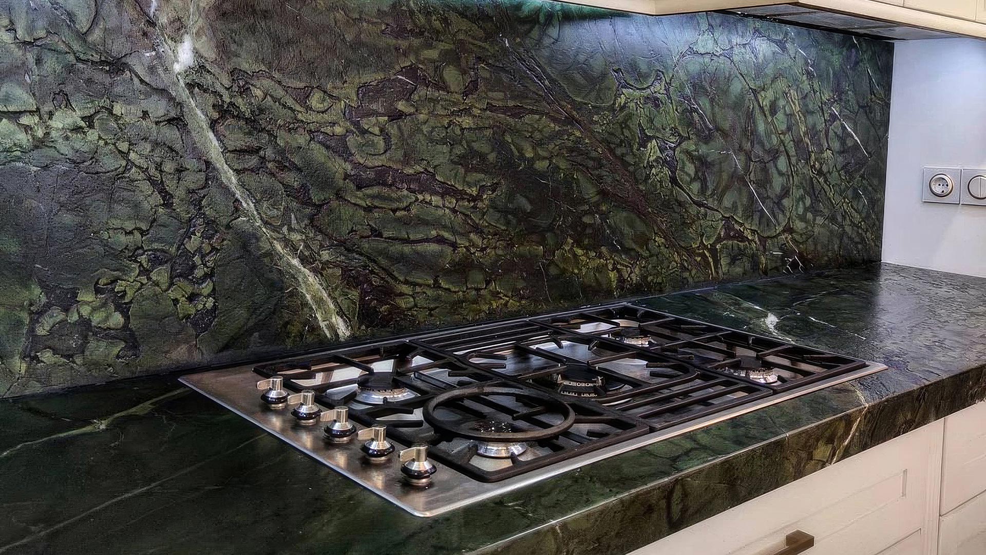 سنگ گرانیت سبز